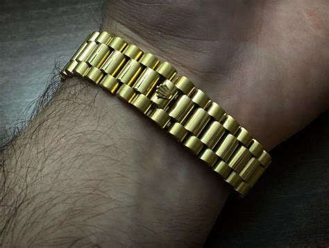 quanto costa bracciale rolex|bracciali dove vedere.